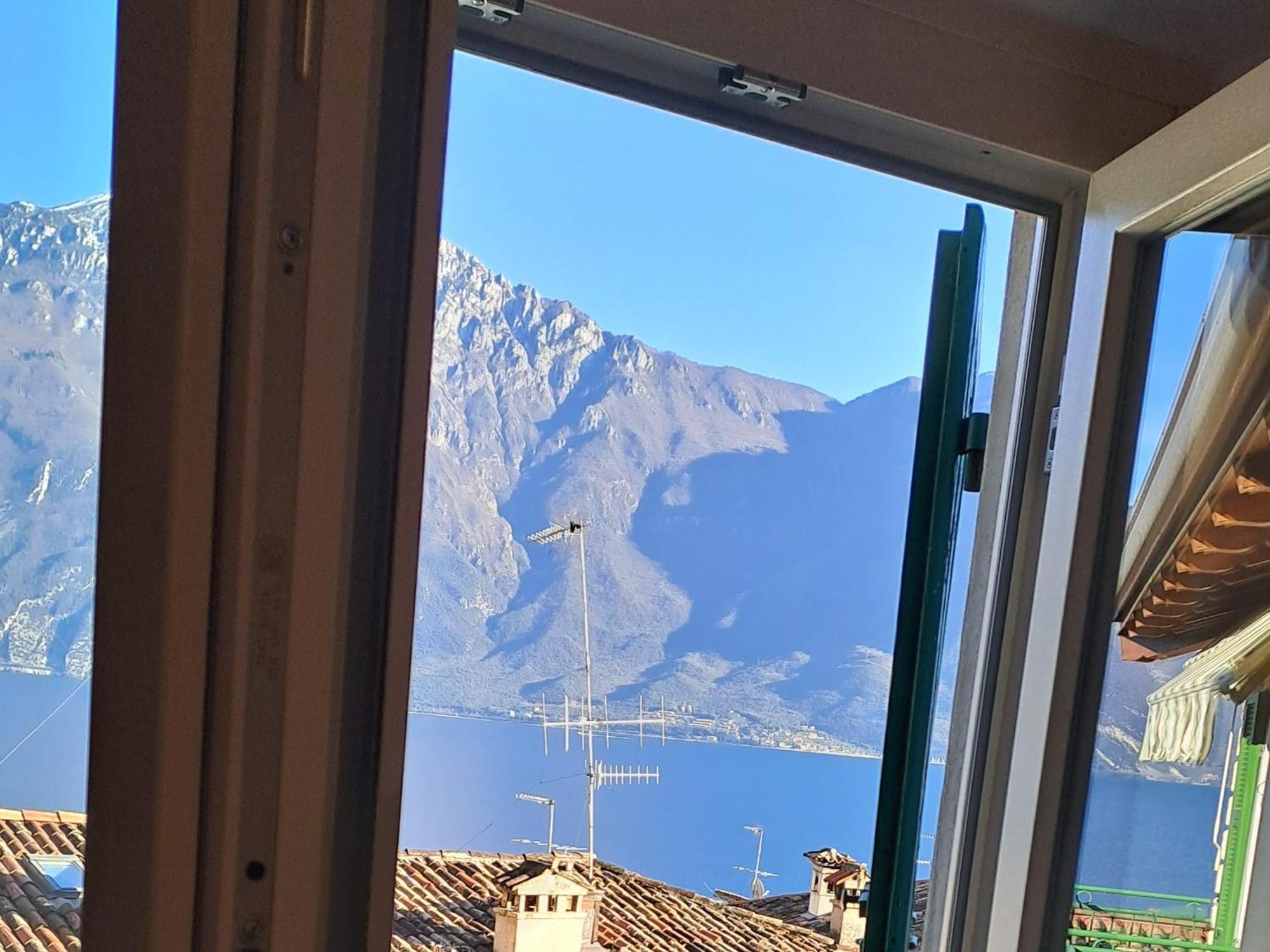Casa Maria Lafinestrasulgarda Apartman Limone sul Garda Kültér fotó